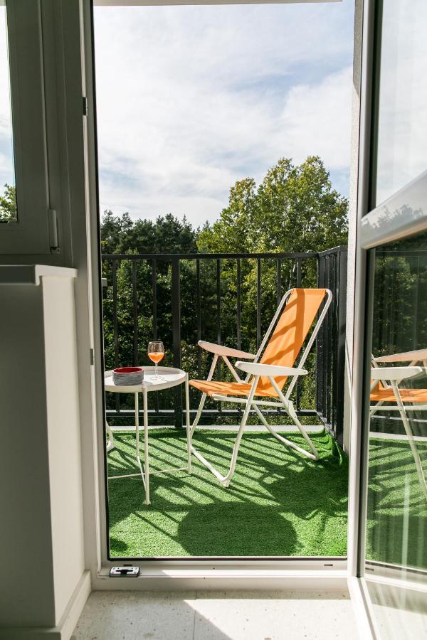 Tree&Lake Apartament Warszawa Зобки Екстериор снимка